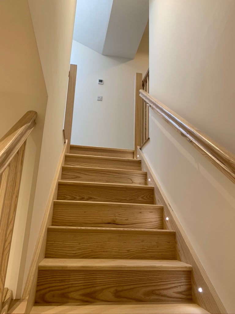 Oak staircase with LED stair lighting