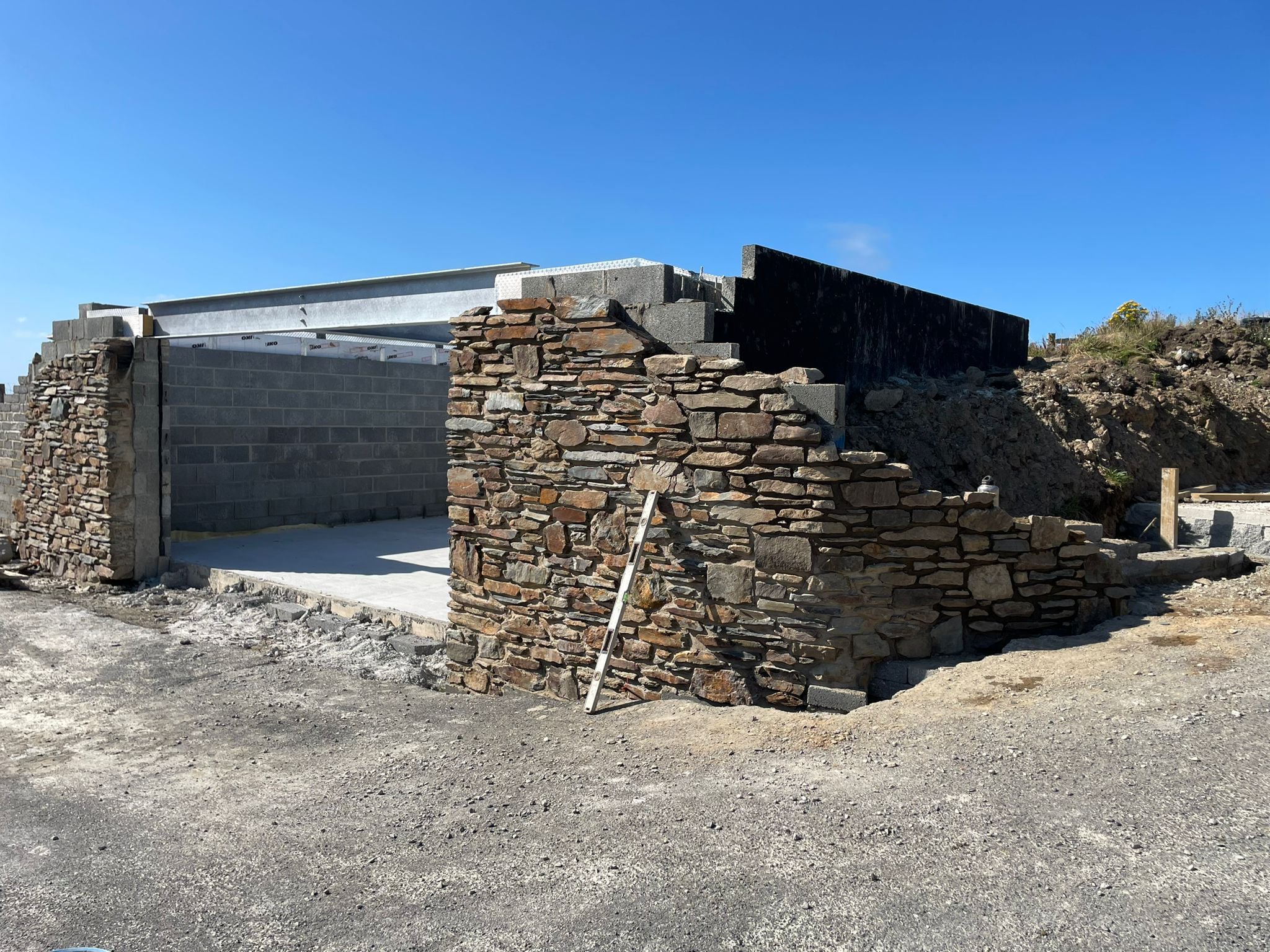 Stone wall new build