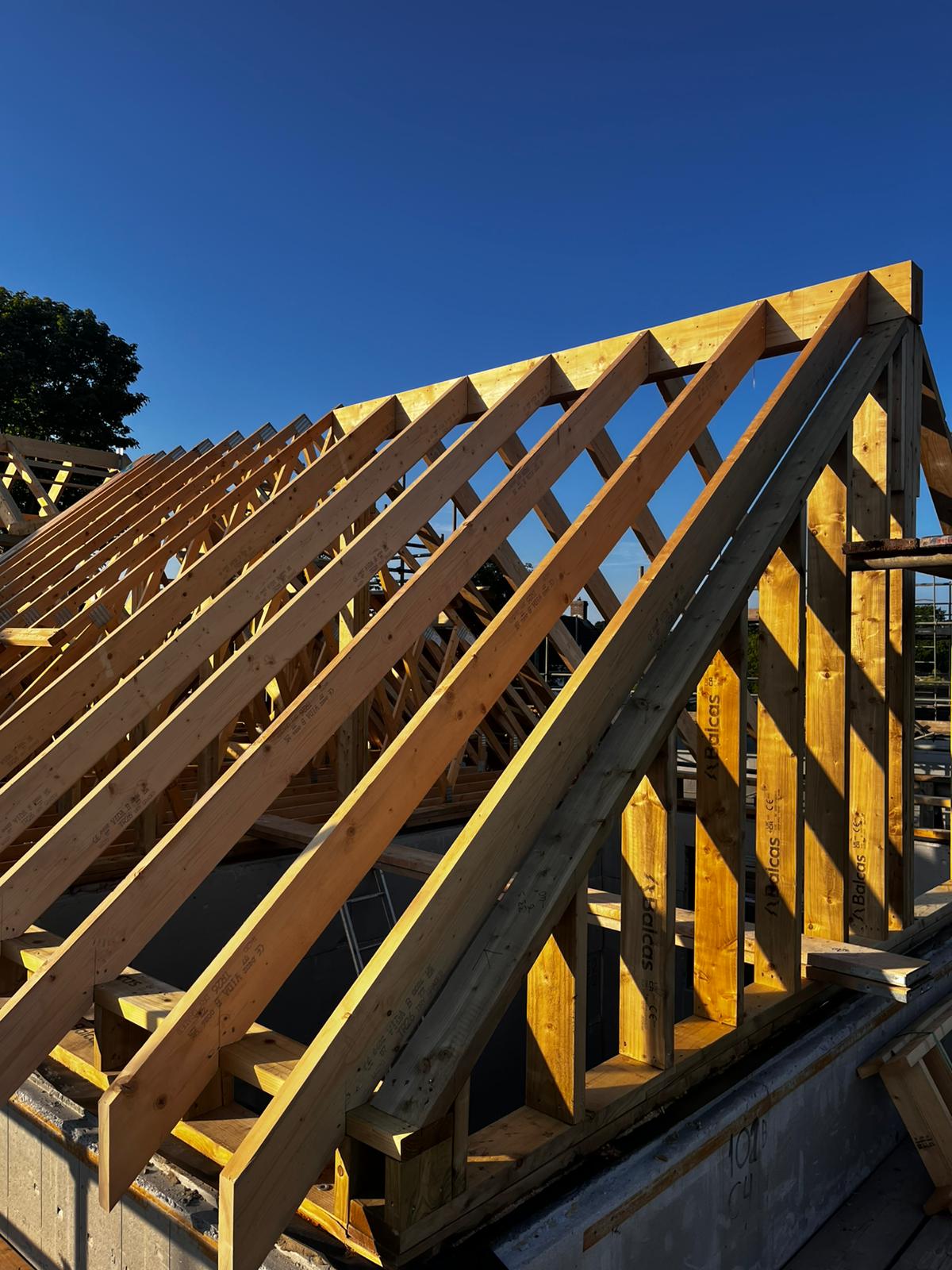 Timber roof trusses